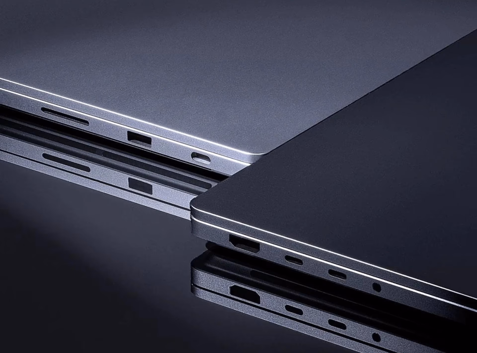 Microsoft Surface Laptop Ultra for Business | EP2-56983 | 15" 3270x2180 Touch 120Hz 1000nits | NVIDIA RTX Spark N1X 18 Core | 32GB RAM | 1TB SSD | NVIDIA Blackwell RTX 5120-core GPU | US English | Platinum
