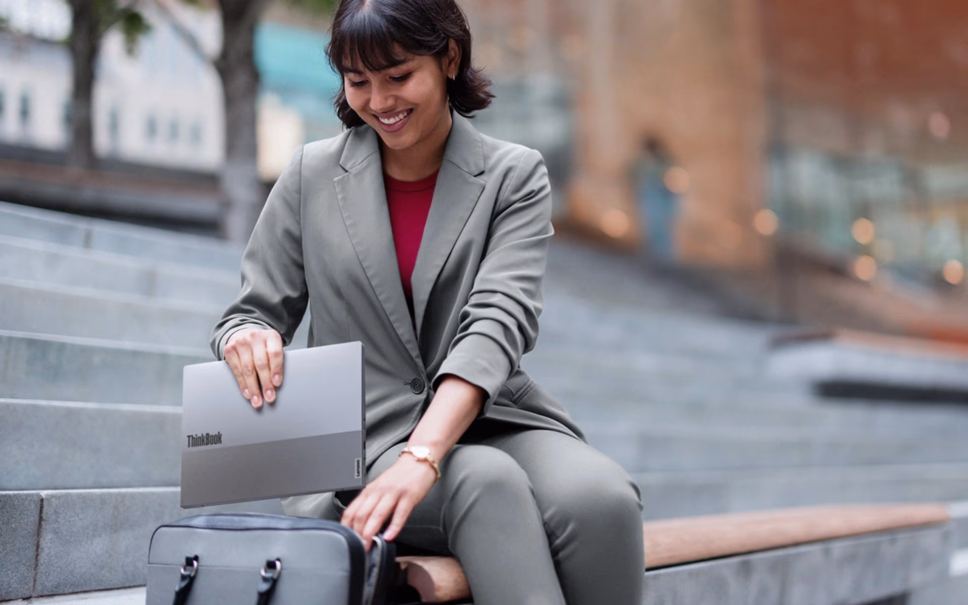 Lenovo ThinkBook 14 G9 IPL | 21UX000KUS | Intel Core Ultra 5 325 | 16GB RAM | 512GB SSD | 14" 1920x1200 IPS 400nits | Intel Graphics | Silver